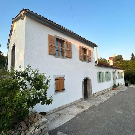 Holiday home Kuca Za Odmor Gaetana Permani