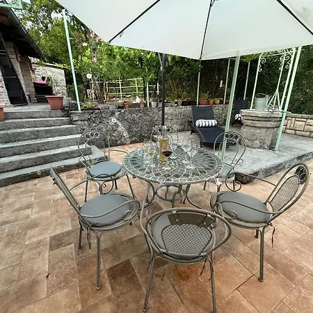 Kuca Za Odmor Gaetana Ferienhaus Permani